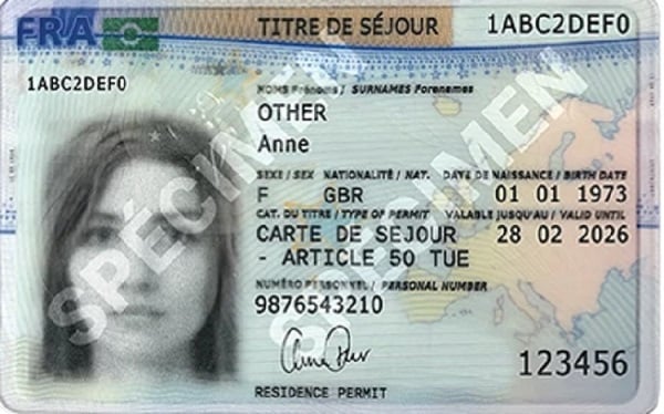A specimen of a french residence permit